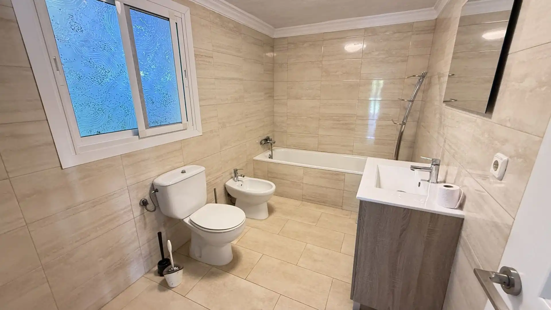 Bathroom of Country homes for sale in Alhaurín El Grande  with Air Conditioner and Swimming Pool