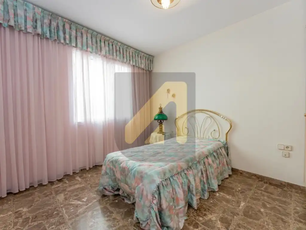 Dormitori de Apartament en venda en L'Hospitalet de Llobregat