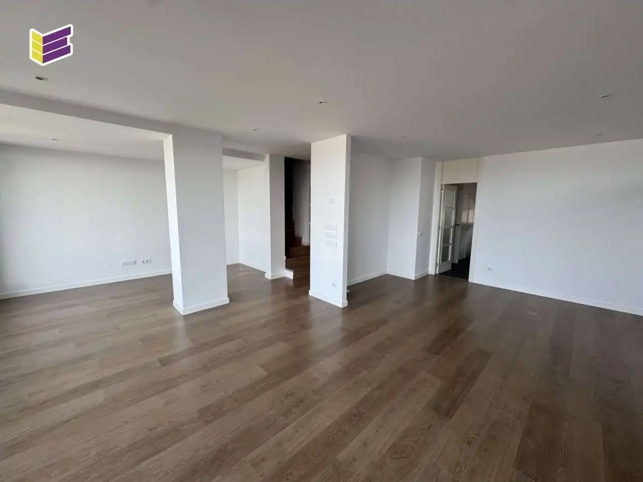 Sala de estar de Dúplex en venta en Baiona con Terraza, Trastero y Balcón