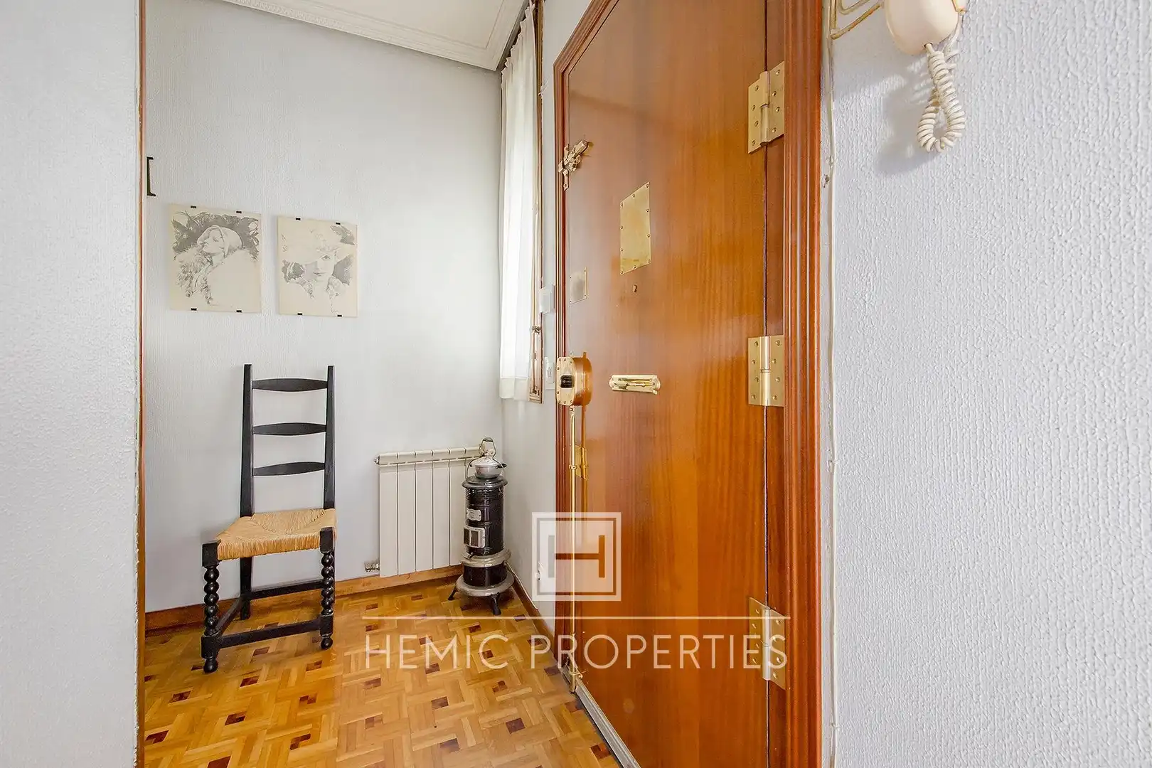 Piso en venta en Madrid con Trastero y Balcón