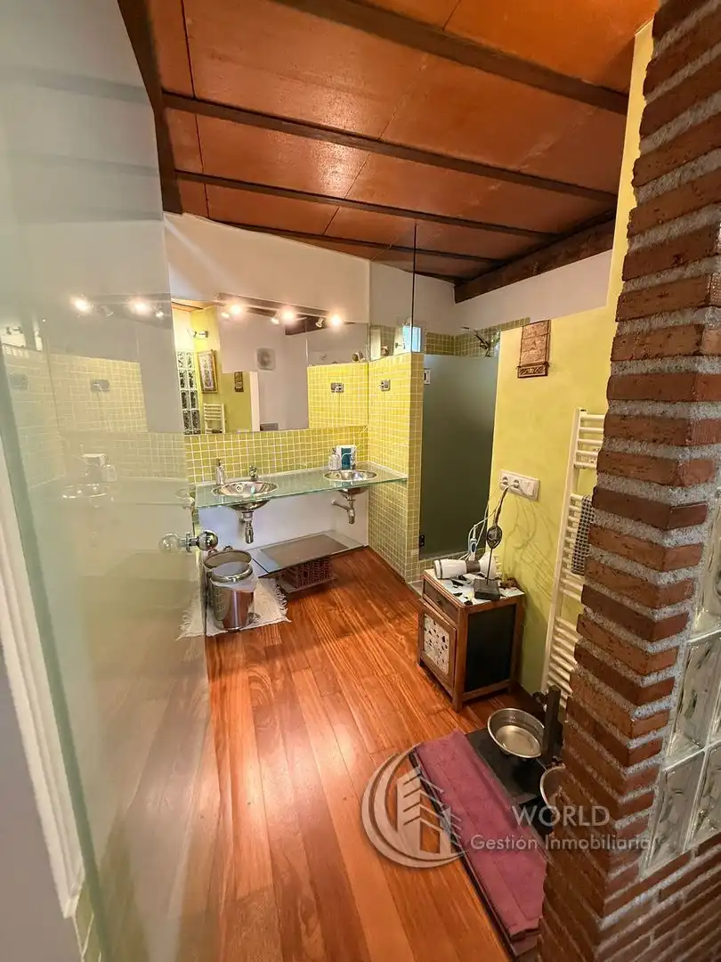 Badezimmer von Dachboden zur Miete in Madrid mit Klimaanlage, Heizung und Terrasse