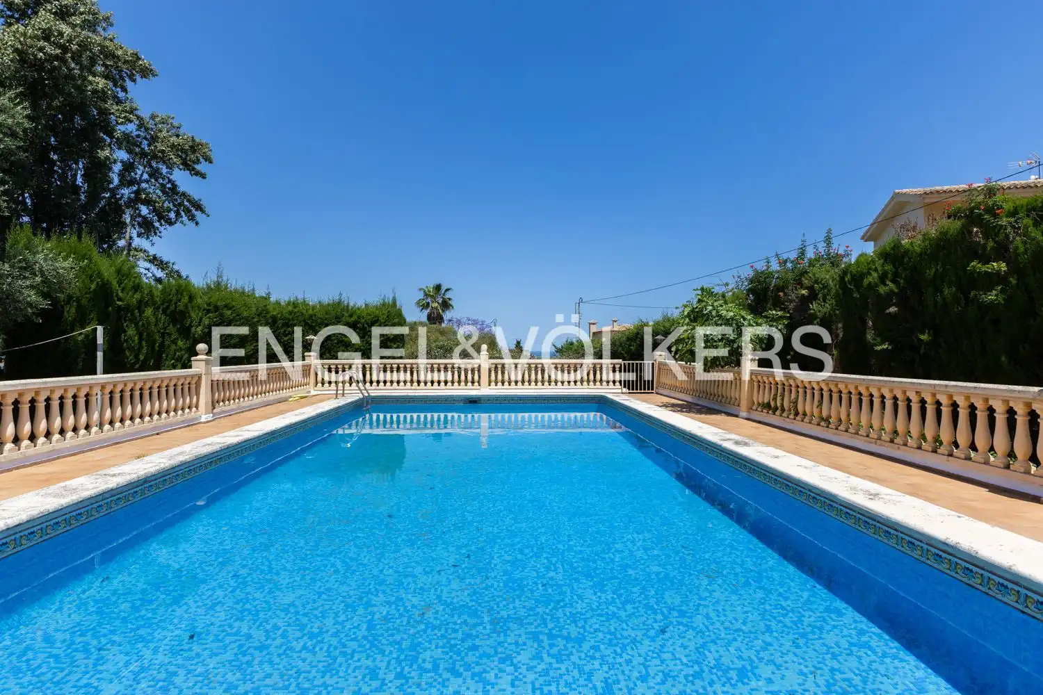 Piscina de Casa o chalet en venta en Dénia con Aire acondicionado, Calefacción y Jardín privado