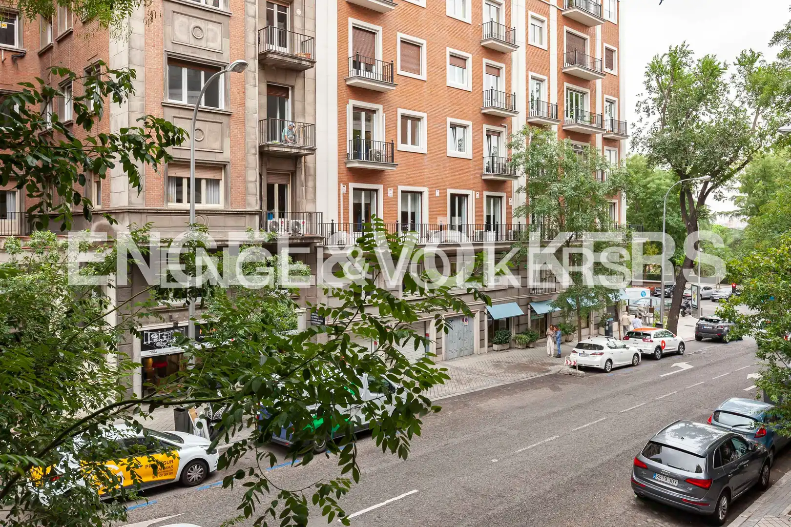 Vista exterior de Piso de alquiler en Madrid con Aire acondicionado, Calefacción y Parquet