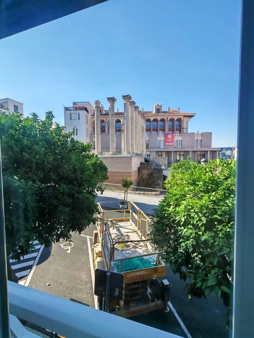 Vista exterior de Pis en venda en Córdoba amb Moblat