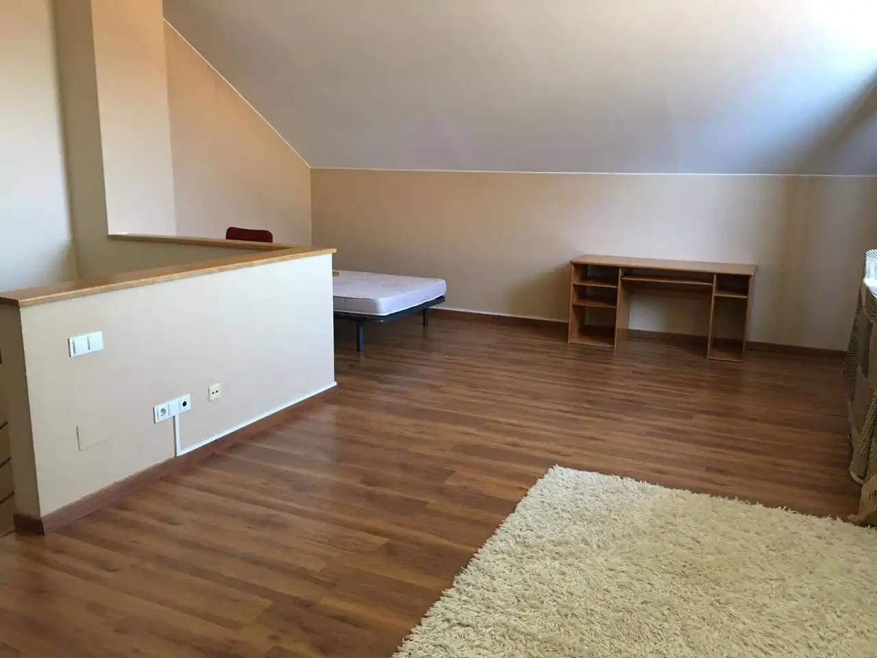 Habitación de Casa o chalet de alquiler en Villanueva de Gállego con Aire acondicionado, Calefacción y Jardín privado