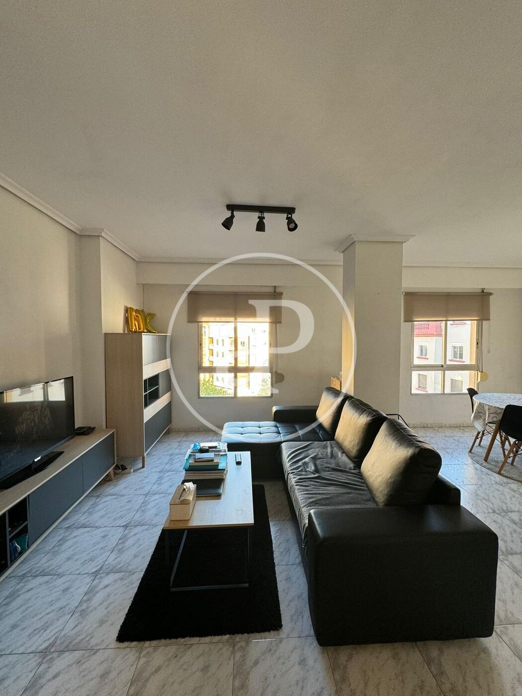Sala de estar de Piso de alquiler en  Valencia Capital con Aire acondicionado, Calefacción y Terraza