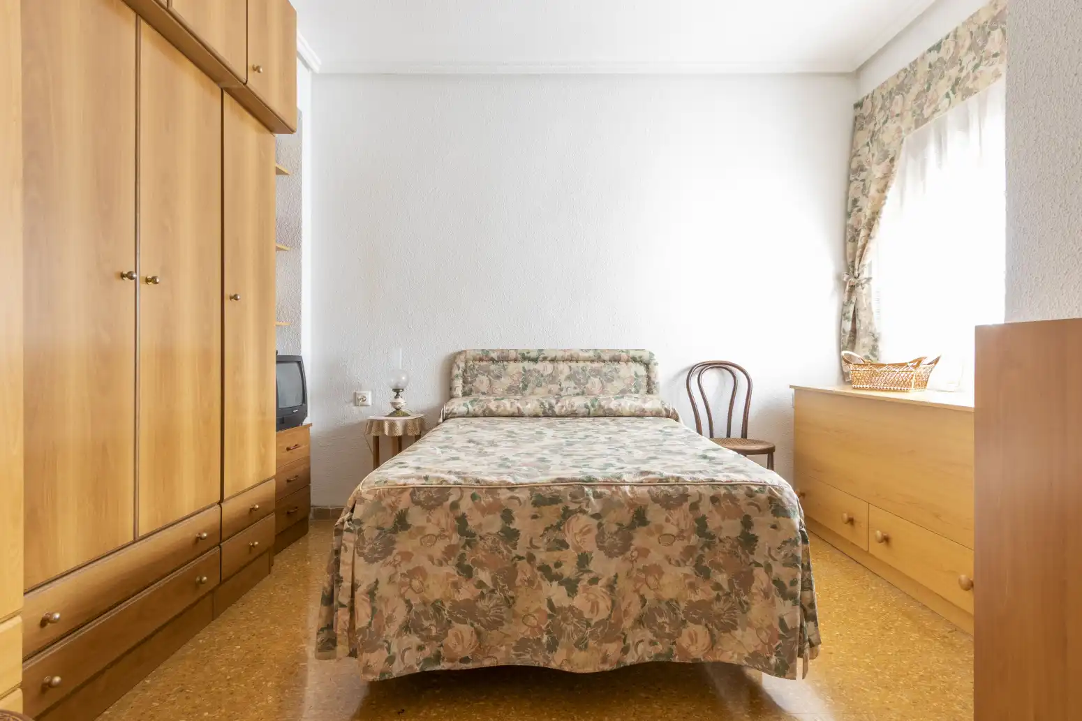 Habitación de Piso en venta en Foios con Aire acondicionado y Balcón