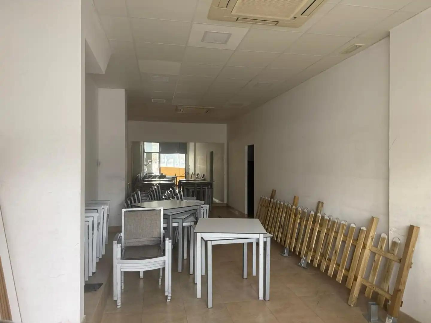 Local comercial de lloguer a Plaça de l'Espolsada, imagen 2