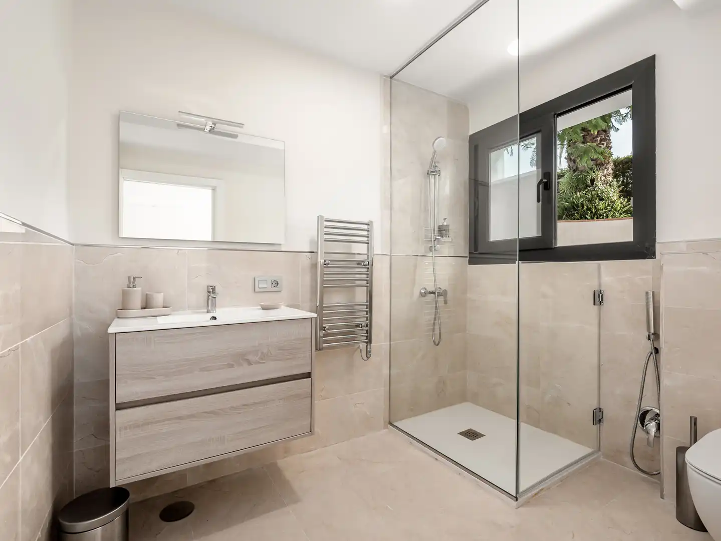 Baño de Casa o chalet en venta en Marbella con Aire acondicionado, Calefacción y Piscina