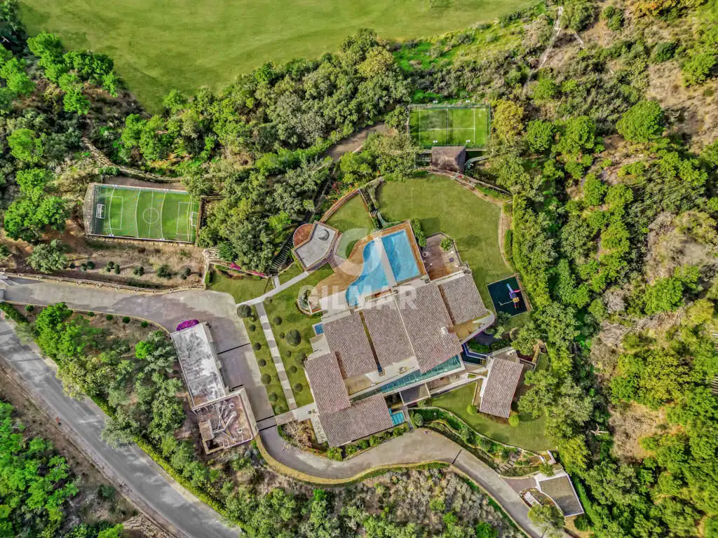 Jardí de Casa o xalet en venda en Benahavís amb Calefacció, Jardí privat i Piscina