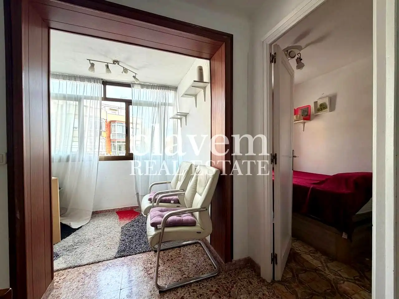 Schlafzimmer von Wohnung zum Verkauf in Barcelona mit Balkon