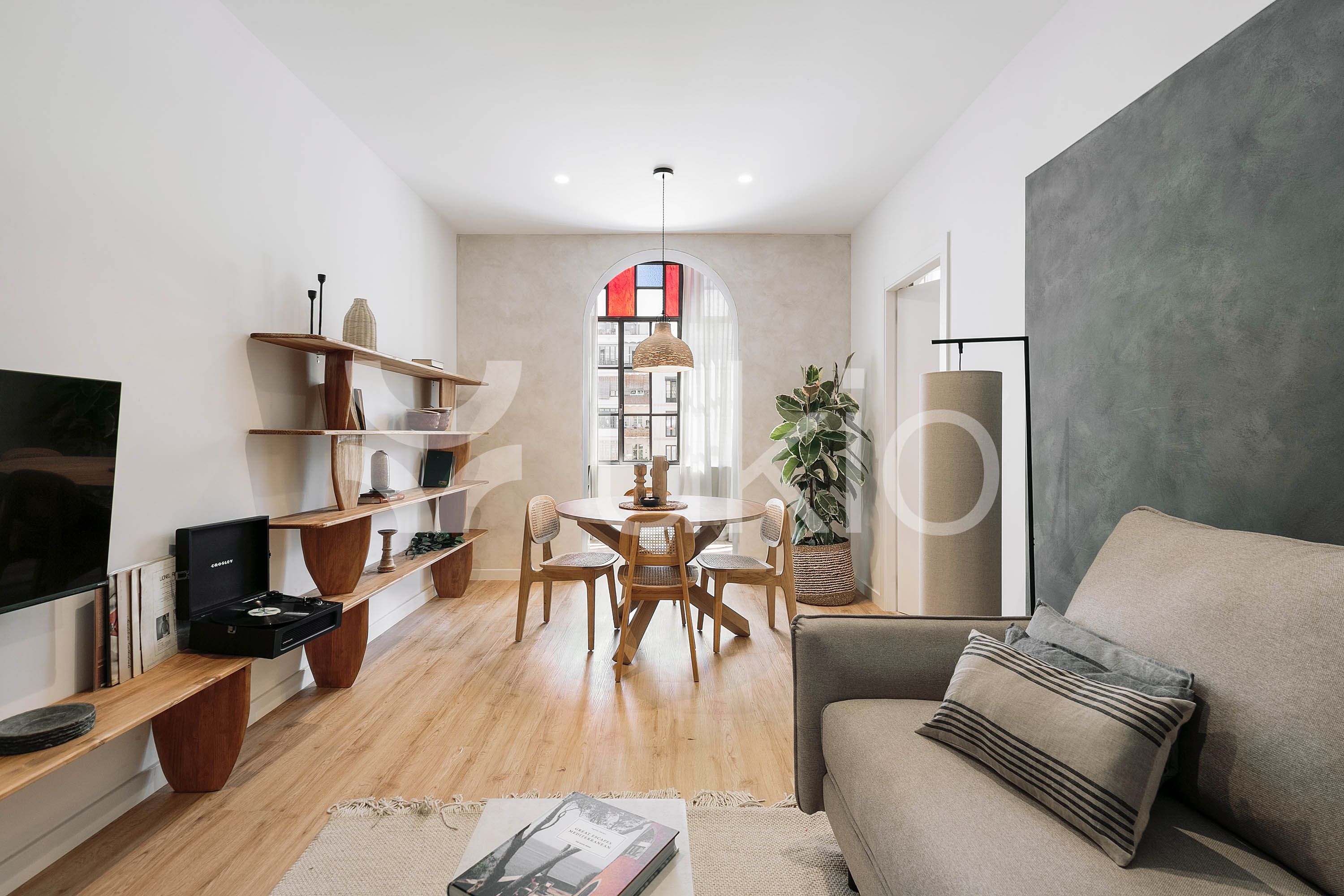 Sala de estar de Apartamento de alquiler en  Barcelona Capital con Aire acondicionado, Calefacción y Amueblado