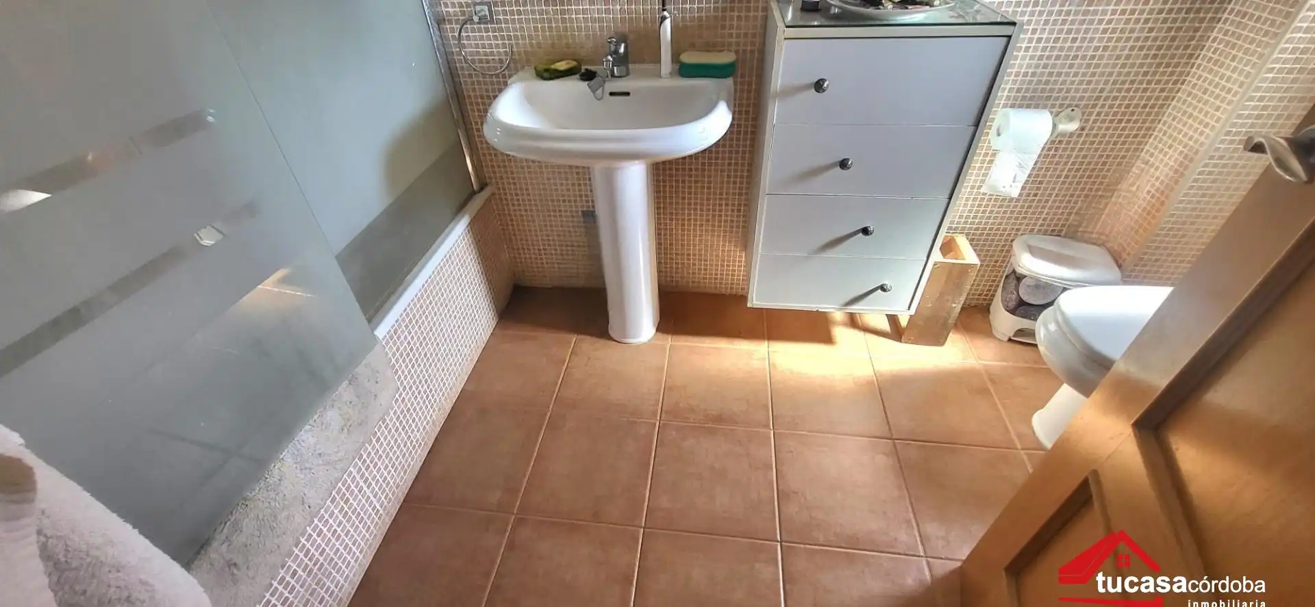 Bathroom of Flat for sale in Córdoba  with Air Conditioner, Storage room and Balcony