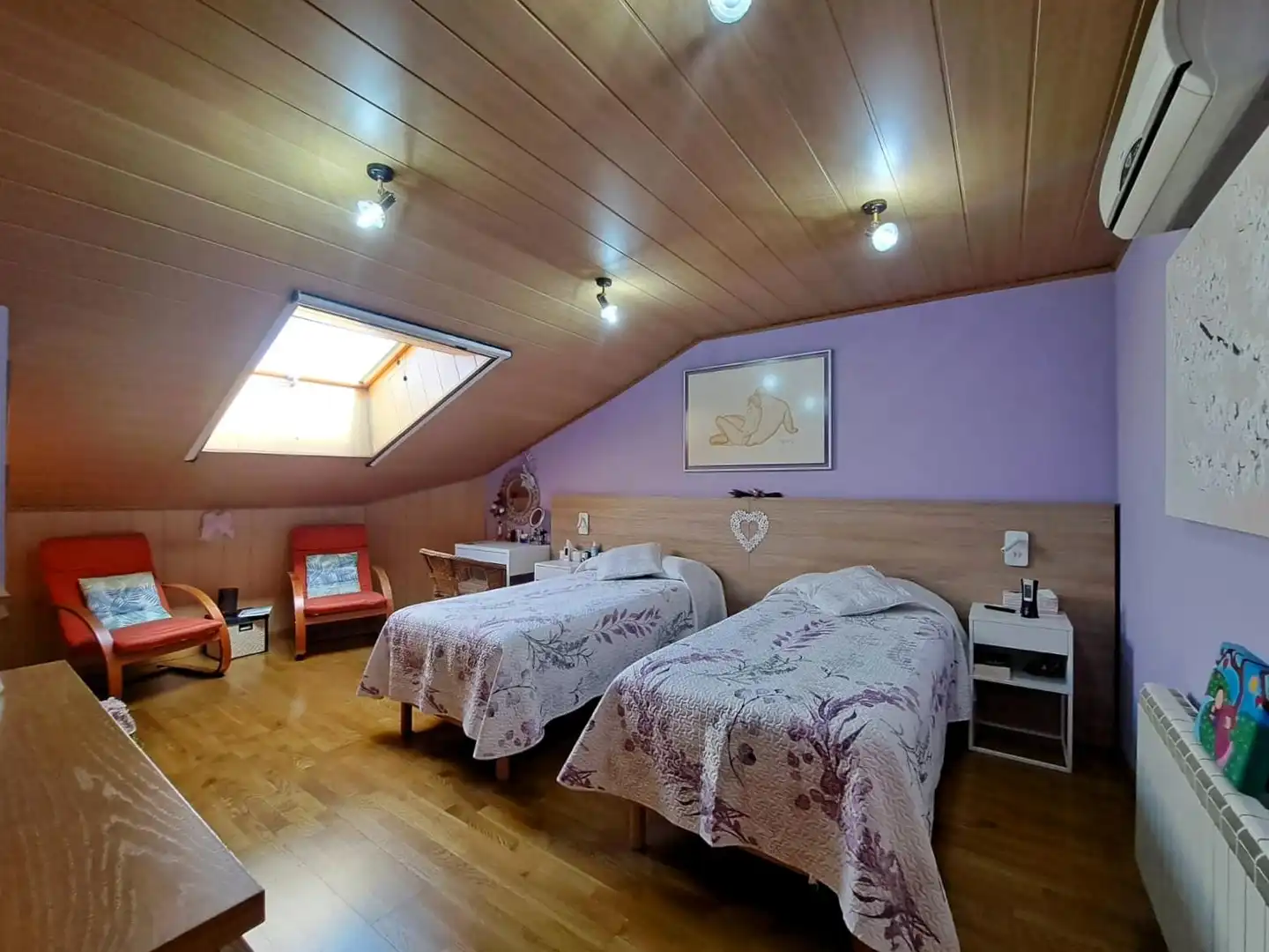 Habitación de Dúplex en venta en Olesa de Montserrat con Aire acondicionado, Calefacción y Jardín privado