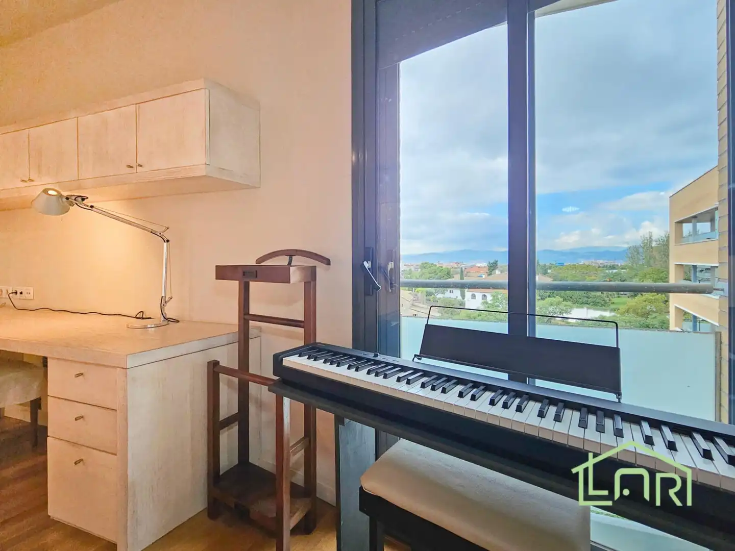 Balcony of Flat for sale in El Centre