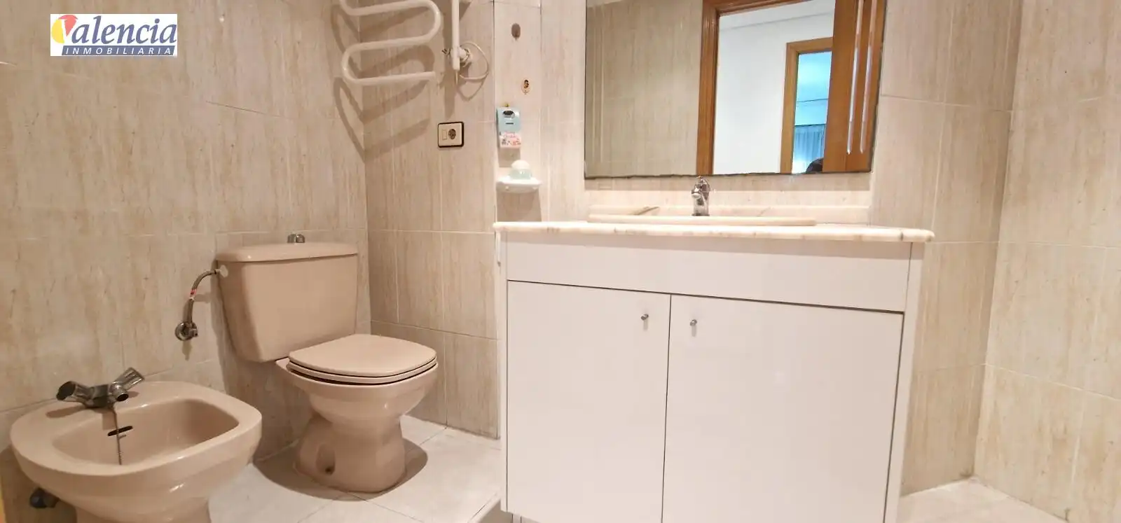 Bathroom of Flat for sale in Valencia  with Balcony