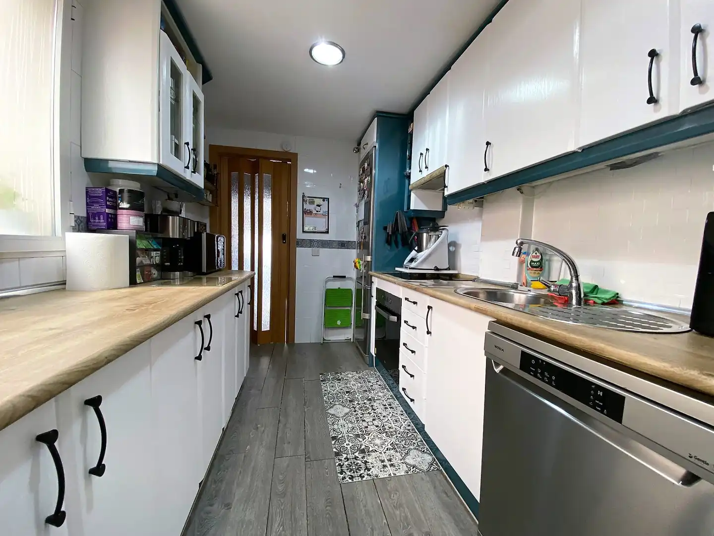 Kitchen of Flat for sale in Parla  with Heating, Private garden and Furnished