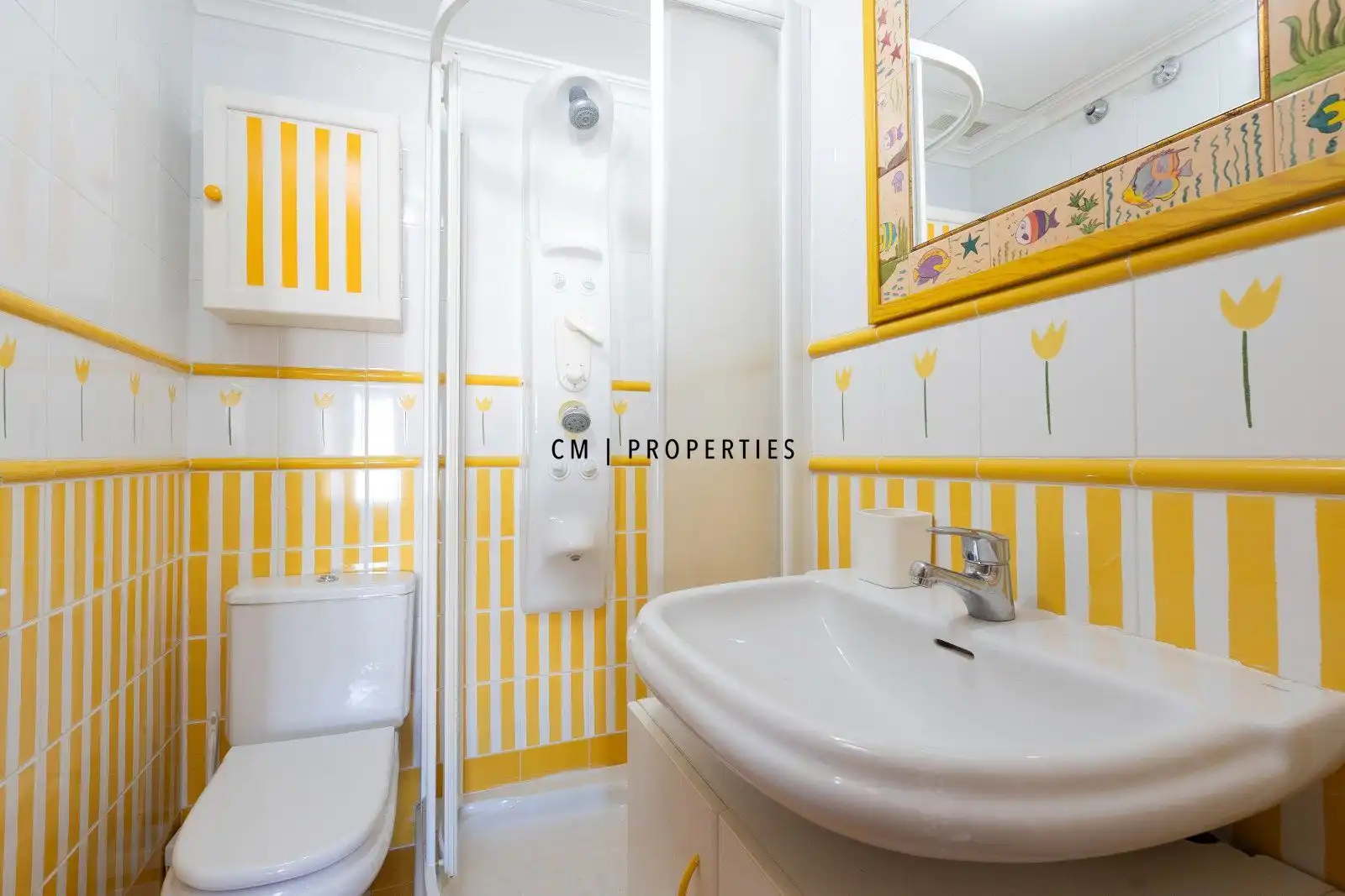 Badezimmer von Dachboden zur Miete in Canet d'En Berenguer mit Klimaanlage, Heizung und Terrasse