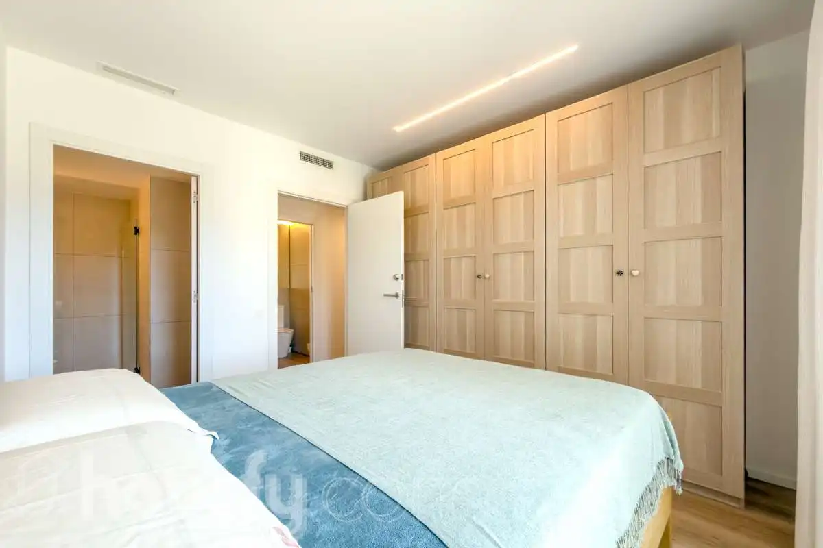 Dormitori de Pis en venda en Sant Adrià de Besòs amb Aire condicionat, Calefacció i Parquet