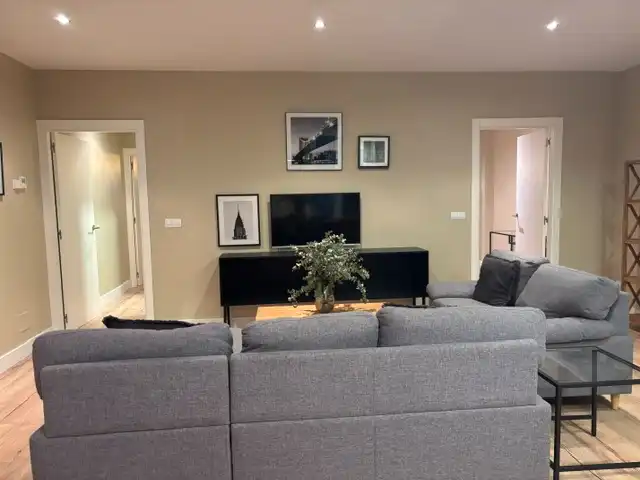 Sala de estar de Piso de alquiler en  Pamplona / Iruña con Calefacción, Parquet y Amueblado