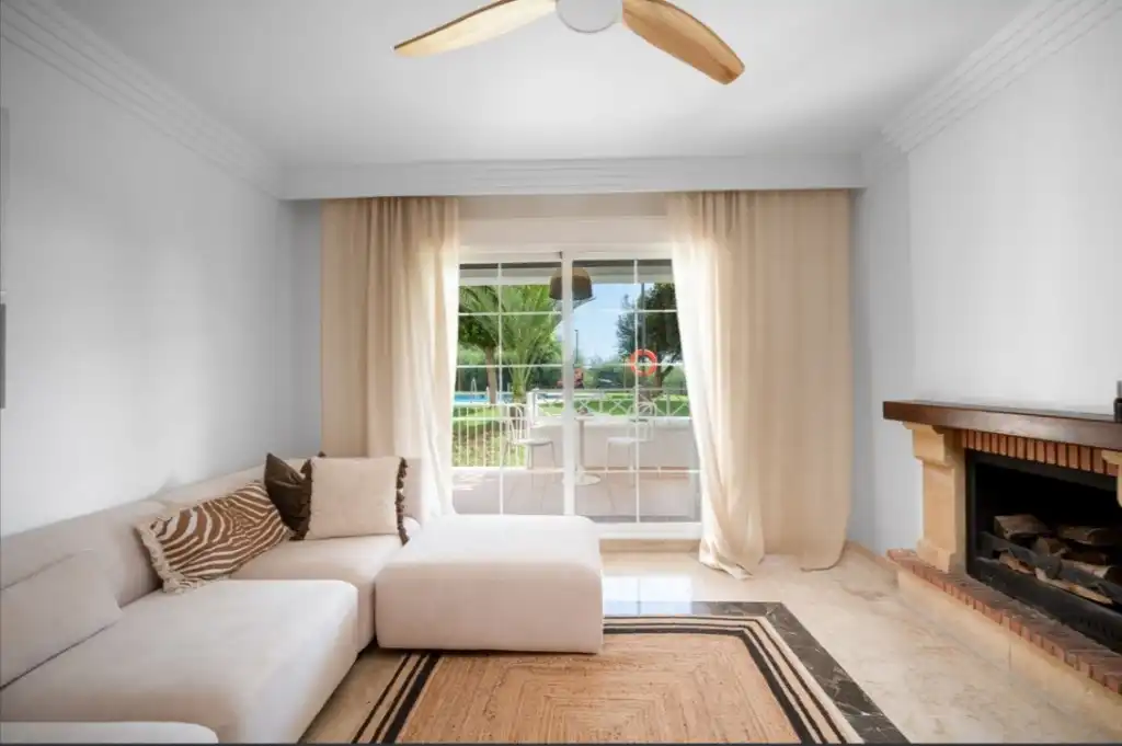 Wohnung mit Pool zum Verkauf in Río Real - Los Monteros, imagen 7