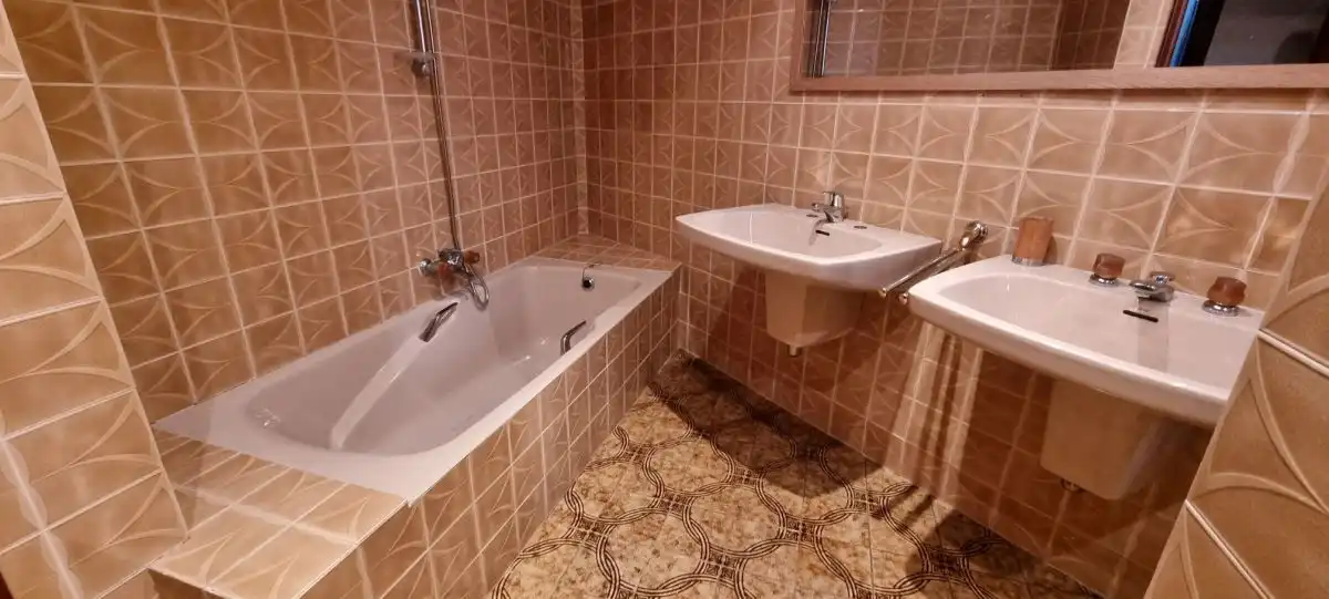 Badezimmer von Wohnung zur Miete in Águilas mit Terrasse