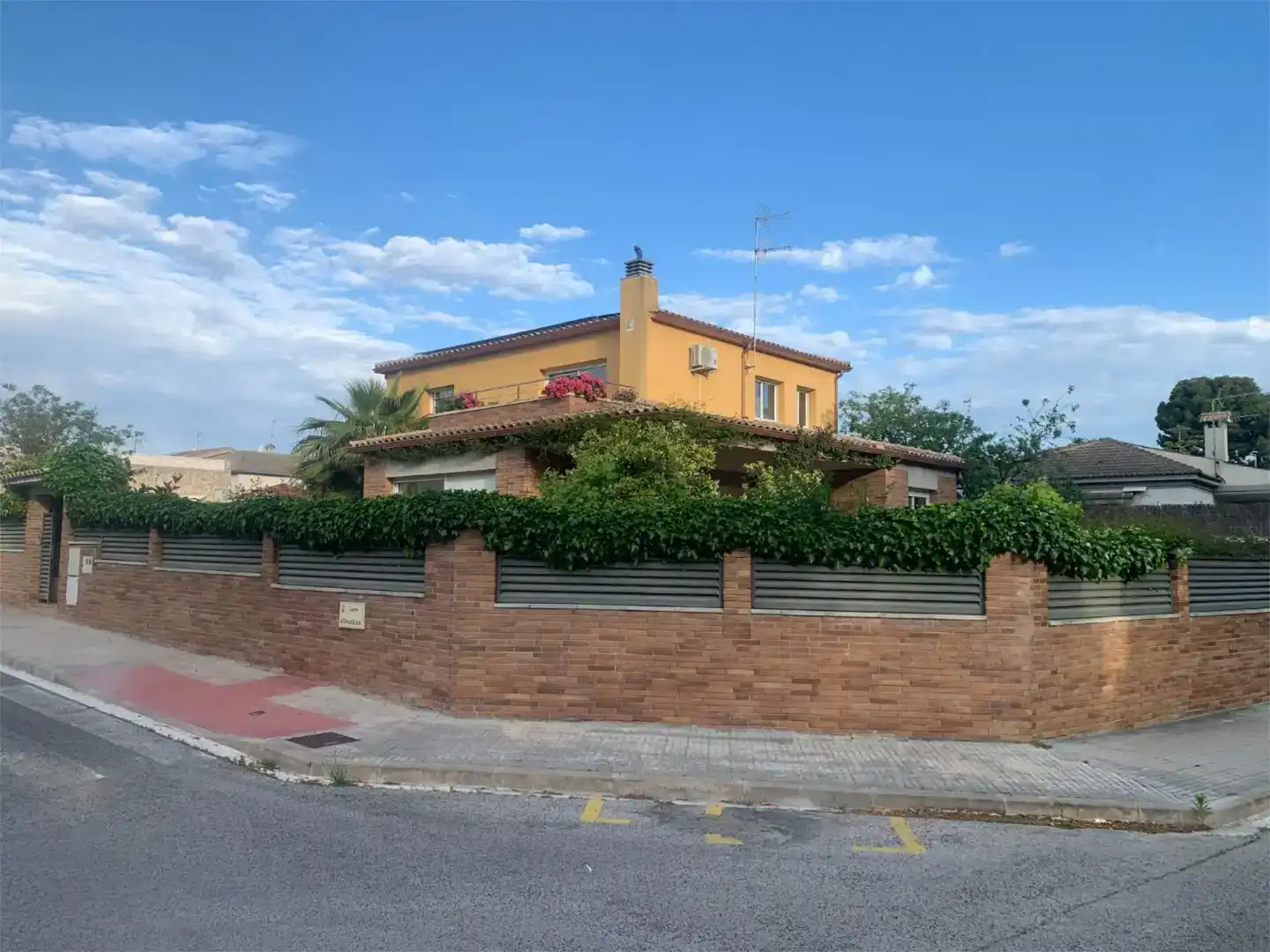 Vista exterior de Piso en venta en Cubelles con Aire acondicionado, Jardín privado y Parquet