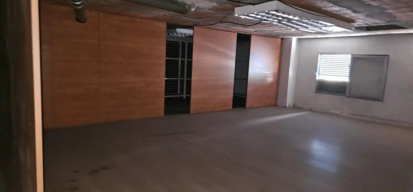 Commercial properties for sale in Avenida del Pinar, Parque Lisboa - La Paz