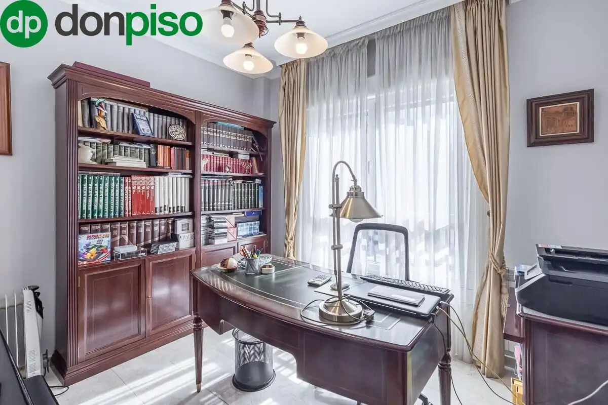 Casa adosada en venta en Granada con Calefacción, Jardín privado y Terraza