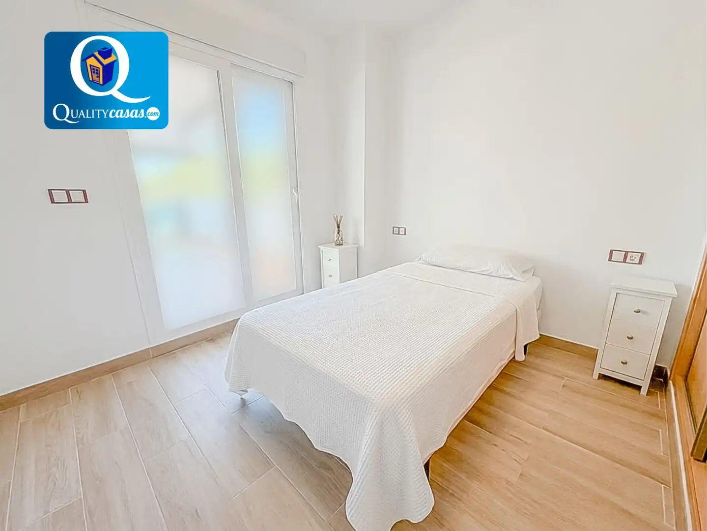 Bedroom of Flat for sale in Pueblo Español - Coveta Fumá