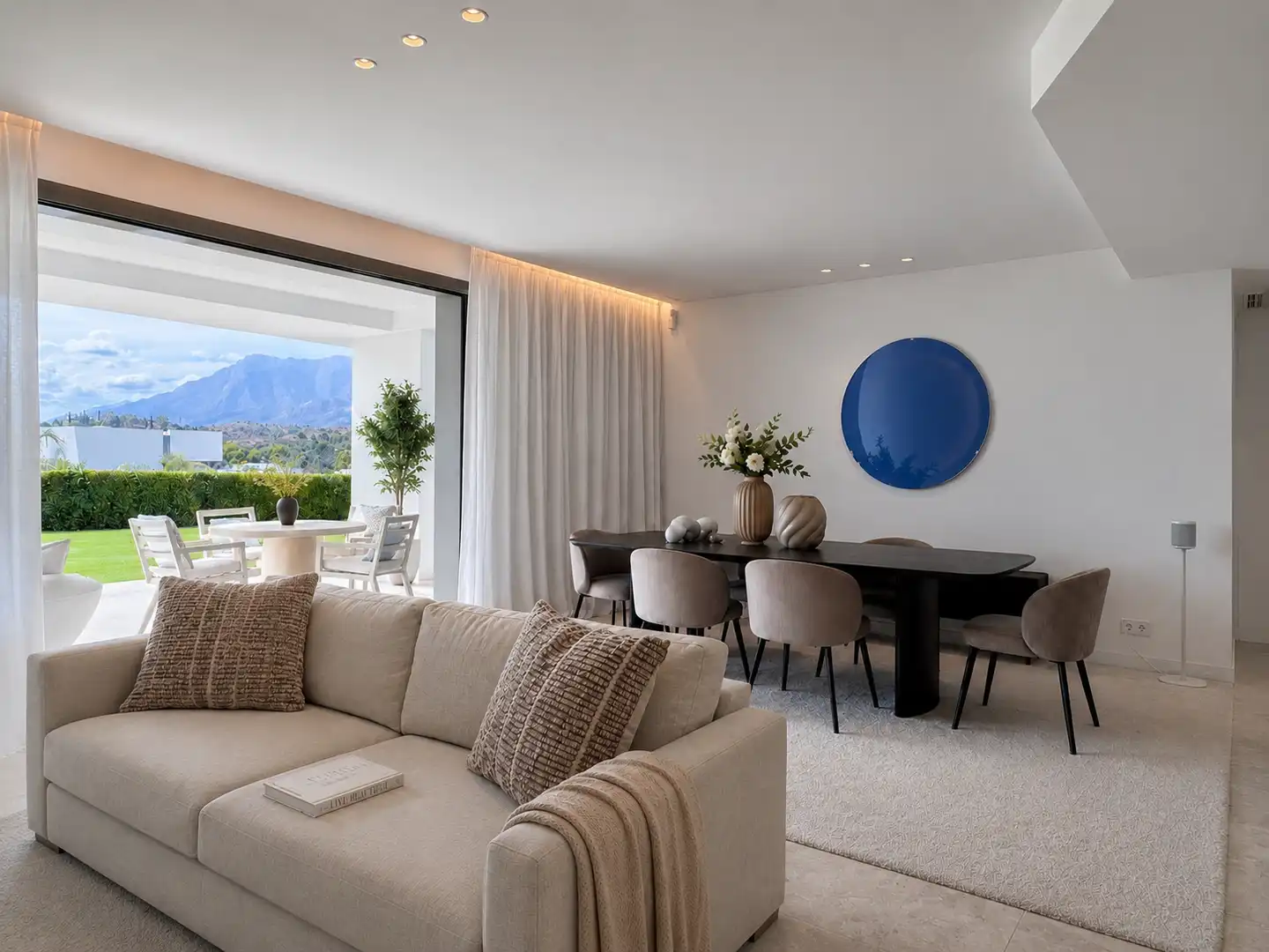 Ground floor for rent in Bahía de Marbella