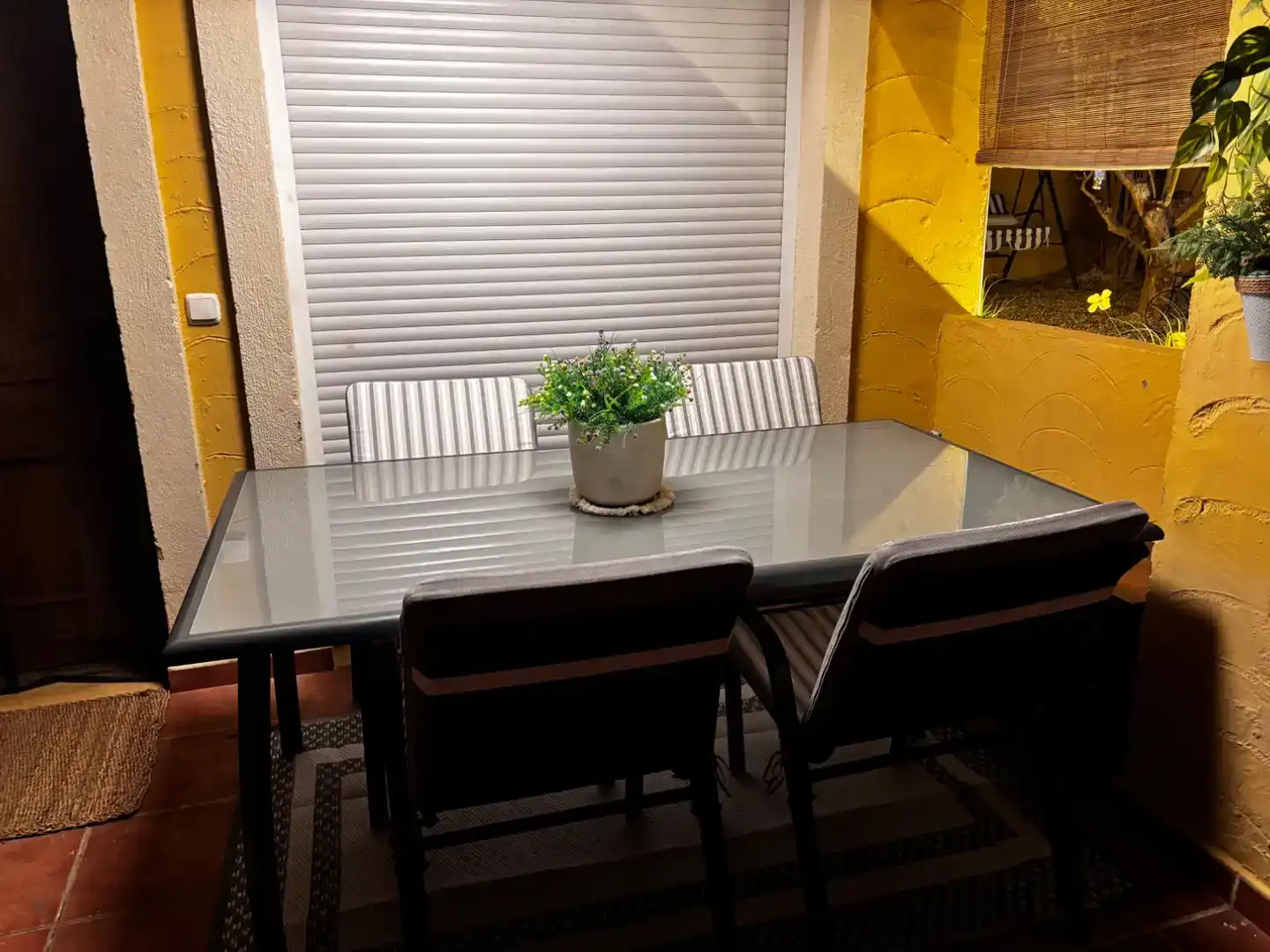 Terraza de Piso de alquiler en Vera con Aire acondicionado, Piscina y Balcón