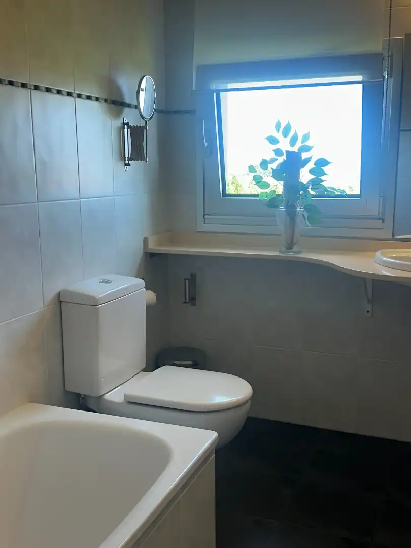 Bany de Casa o xalet en venda en Cudillero amb Calefacció, Jardí privat i Parquet