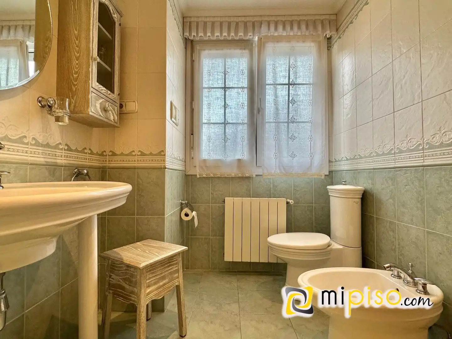 Bathroom of Detached homes for sale in Laredo  with Heating, Terrace and Swimming Pool