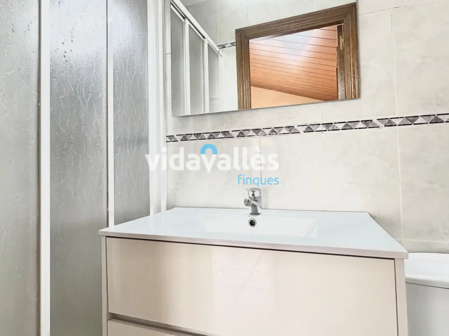 Casa amb terrassa en venda a Carrer Fluvià, imagen 36