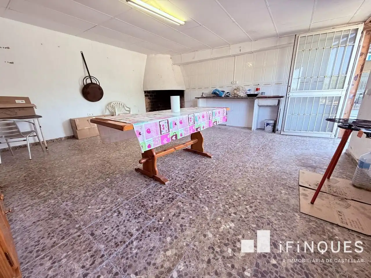 Cuina de Finca rústica en venda en Castellar del Vallès amb Aire condicionat, Jardí privat i Terrassa