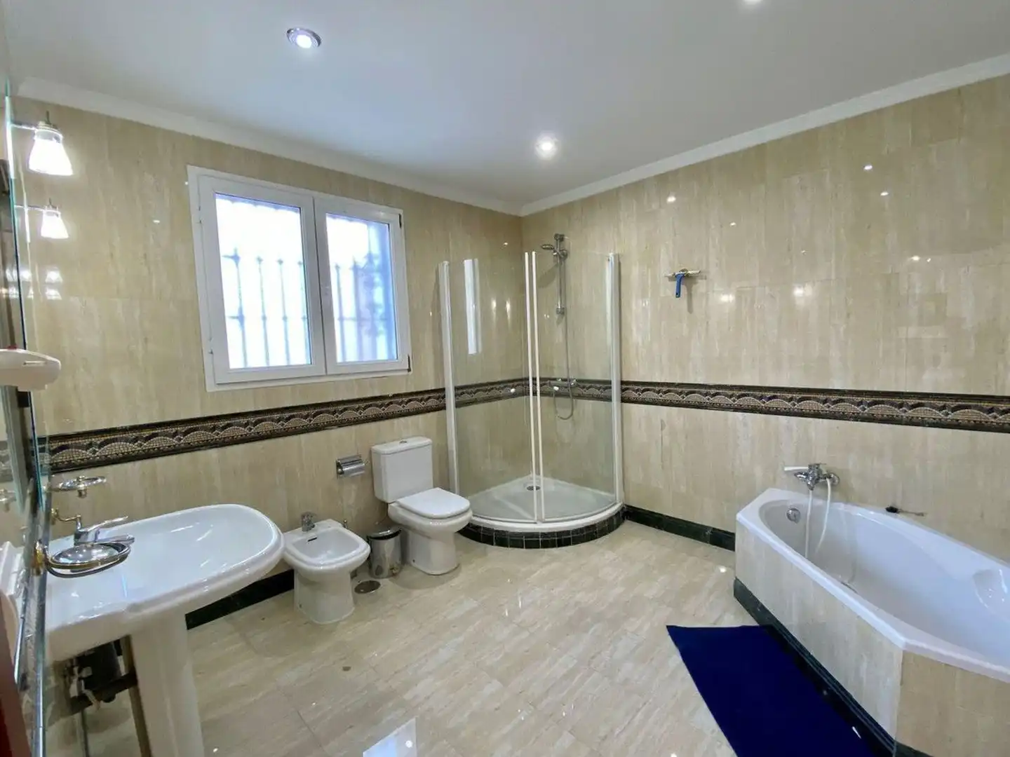 Chalet con piscina en venta en Avenida del Pacífico, imagen 16