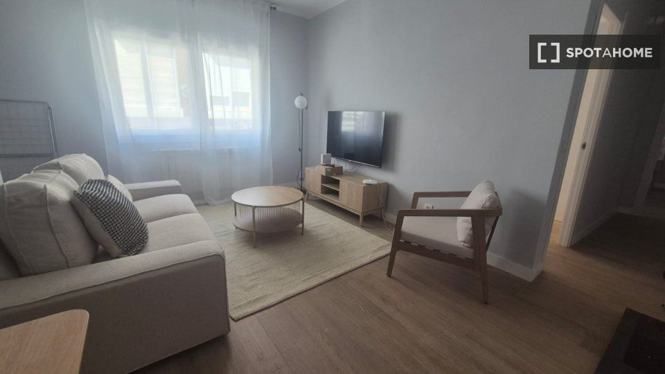 Sala d'estar de Pis de lloguer en  Madrid Capital amb Aire condicionat, Calefacció i Moblat