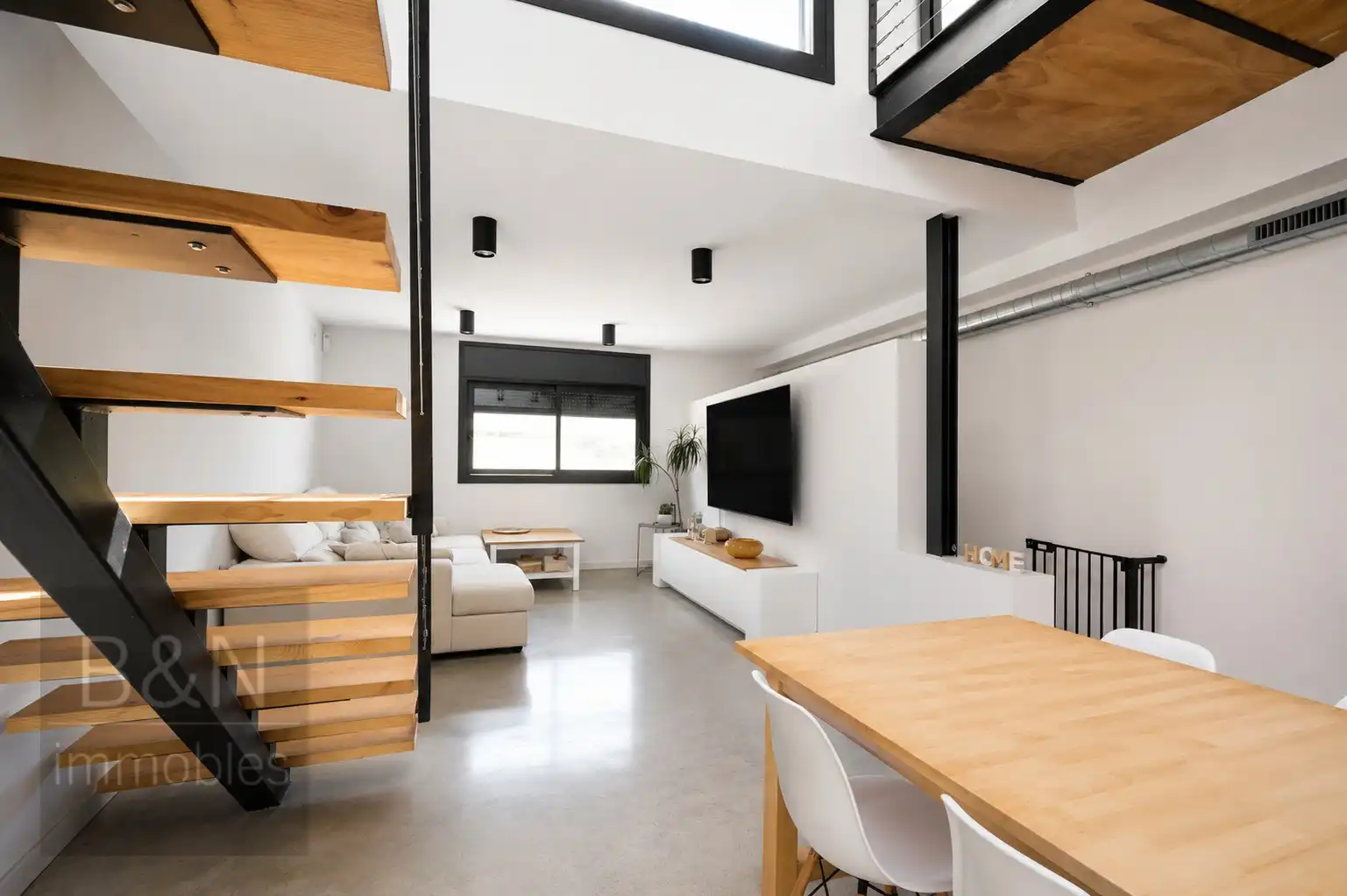 Sala de estar de Casa o chalet en venta en Terrassa con Aire acondicionado, Calefacción y Terraza