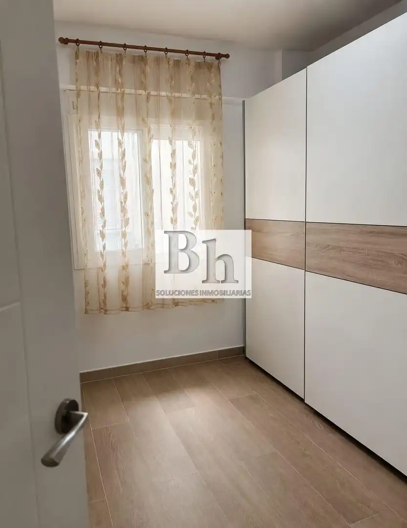 Habitación de Piso en venta en Málaga con Aire acondicionado