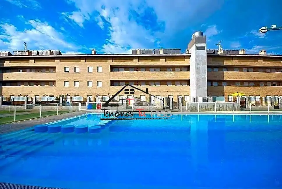 Piscina de Apartament en venda en Benicarló amb Aire condicionat, Calefacció i Terrassa