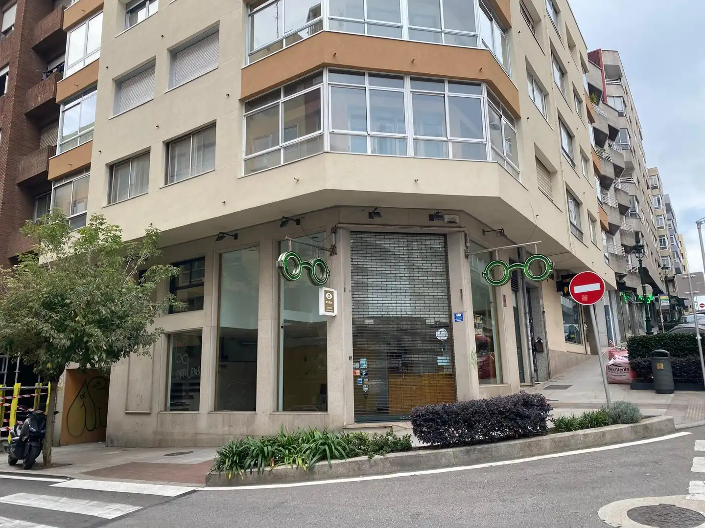 Exterior view of Commercial properties for rent in Vigo   with Air Conditioner, Parquet flooring and Alarm