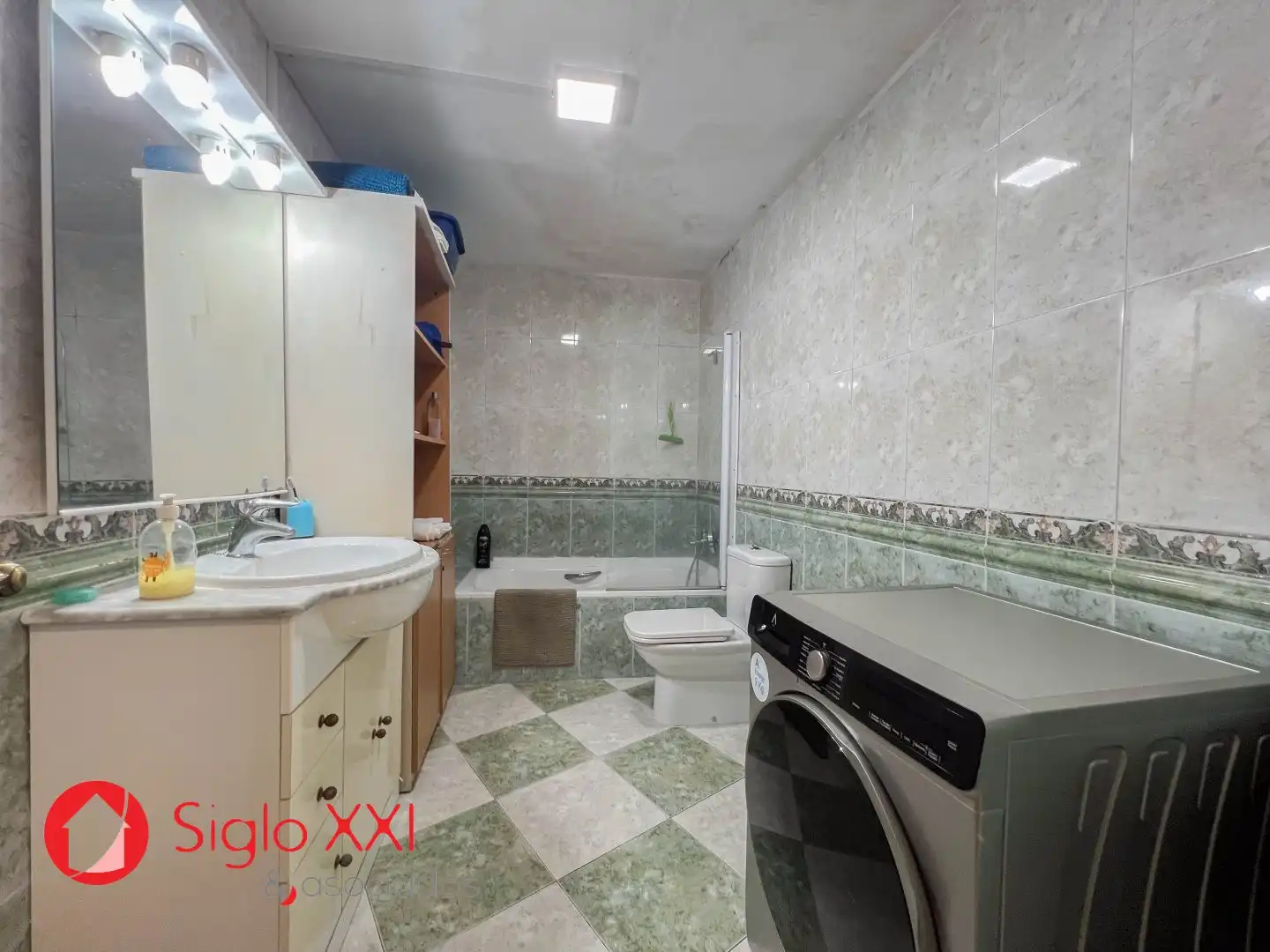 Bathroom of Flat for sale in Oropesa del Mar / Orpesa  with Balcony