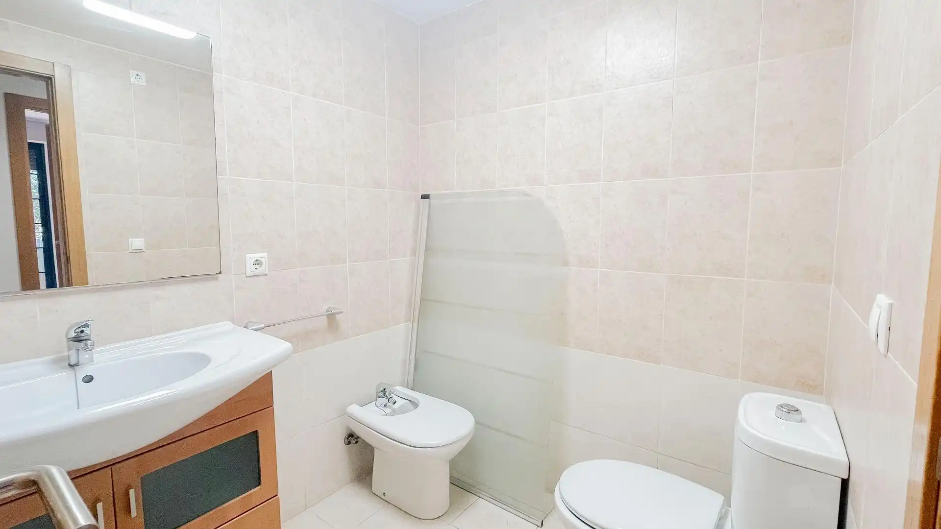 Baño de Piso de alquiler en Massalfassar con Aire acondicionado y Balcón