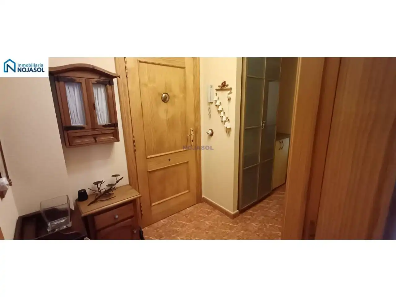 Dormitori de Apartament de lloguer en Arnuero amb Calefacció, Terrassa i Moblat