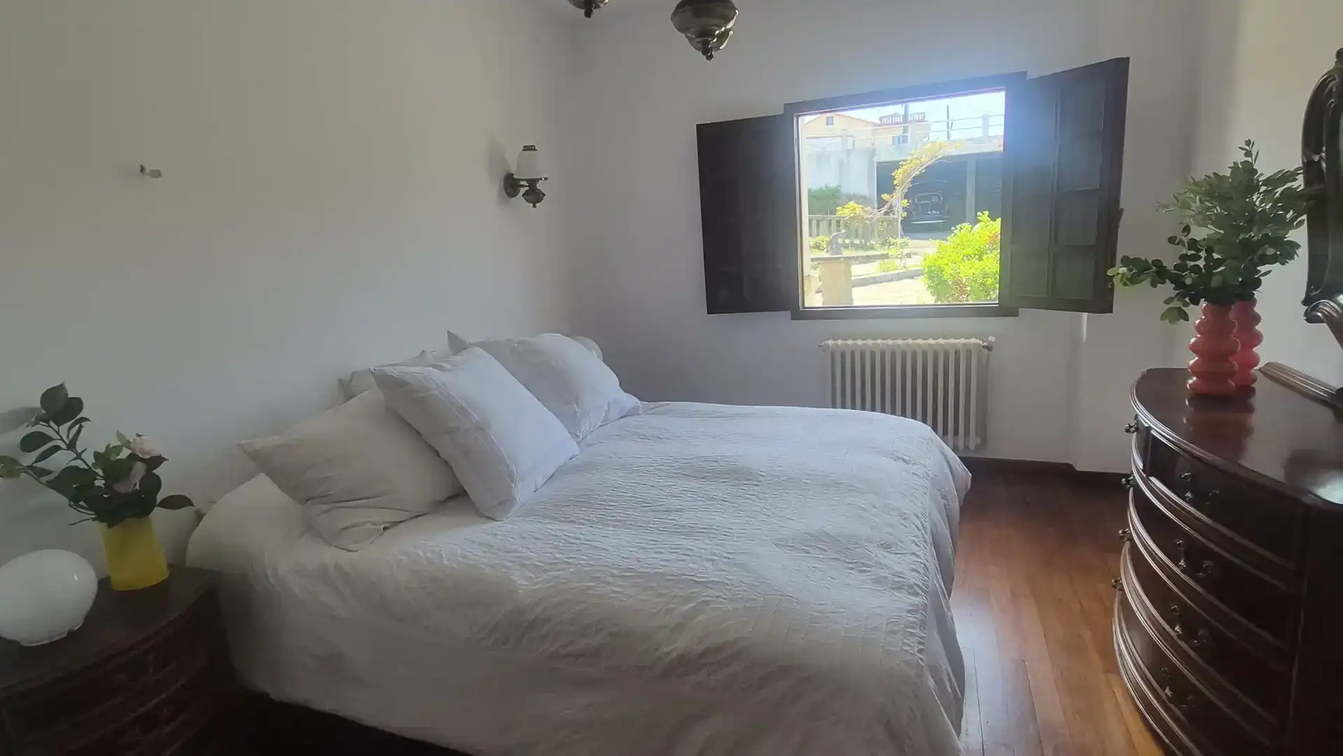 Dormitori de Casa o xalet de lloguer en Sanxenxo amb Balcó