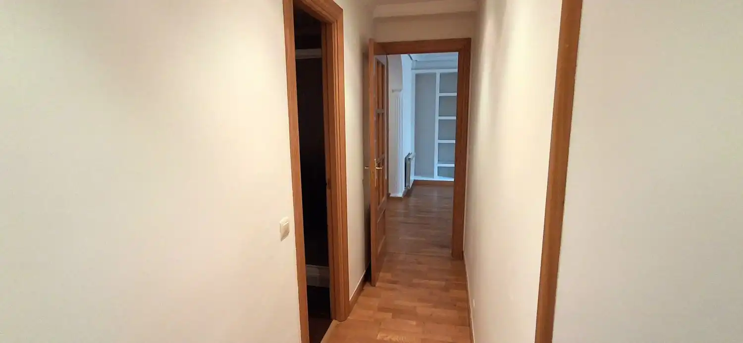 Flat for sale in Valladolid  with Heating and Parquet flooring