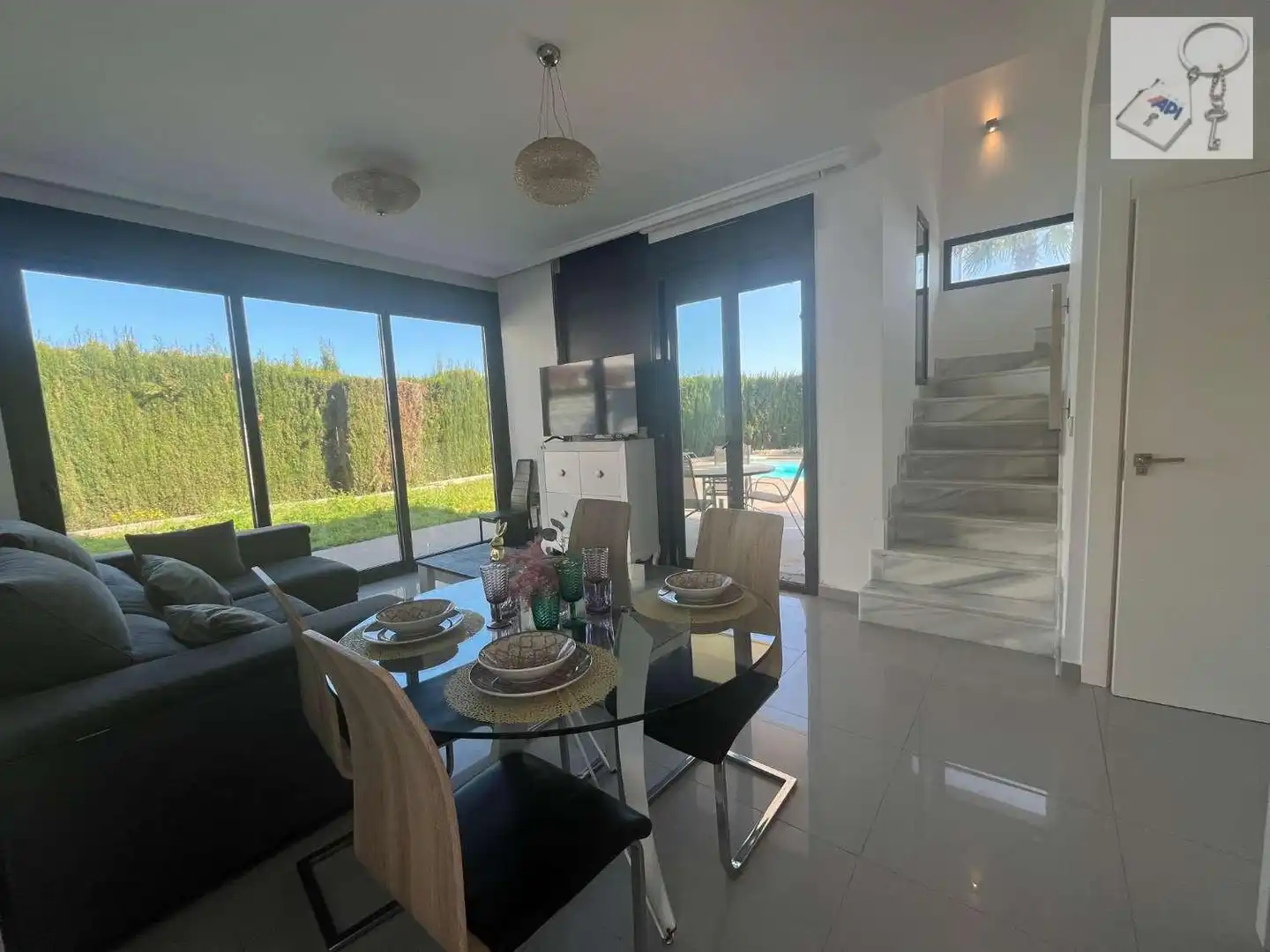 Vista exterior de Casa o chalet en venta en Orihuela con Aire acondicionado, Terraza y Piscina
