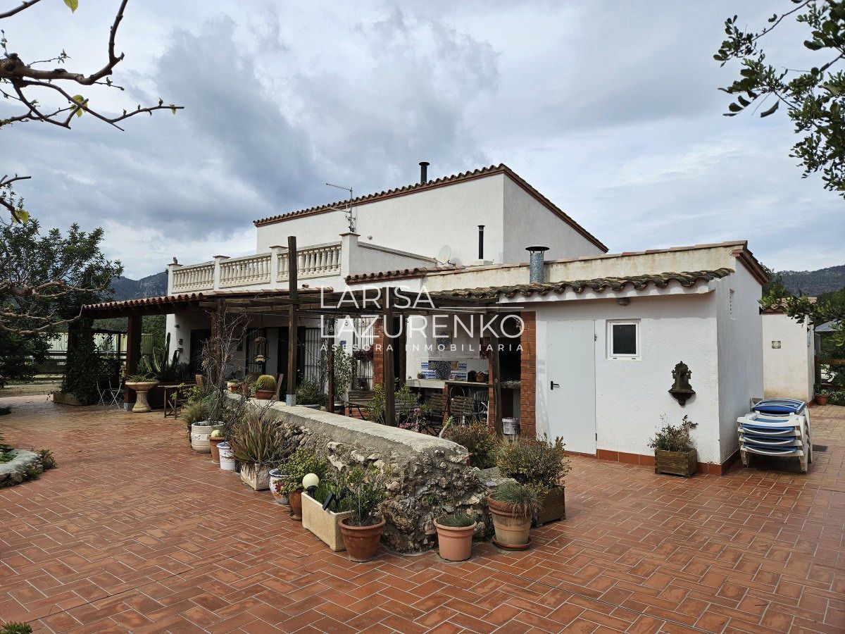 Exterior view of Country house for sale in Mont-roig del Camp