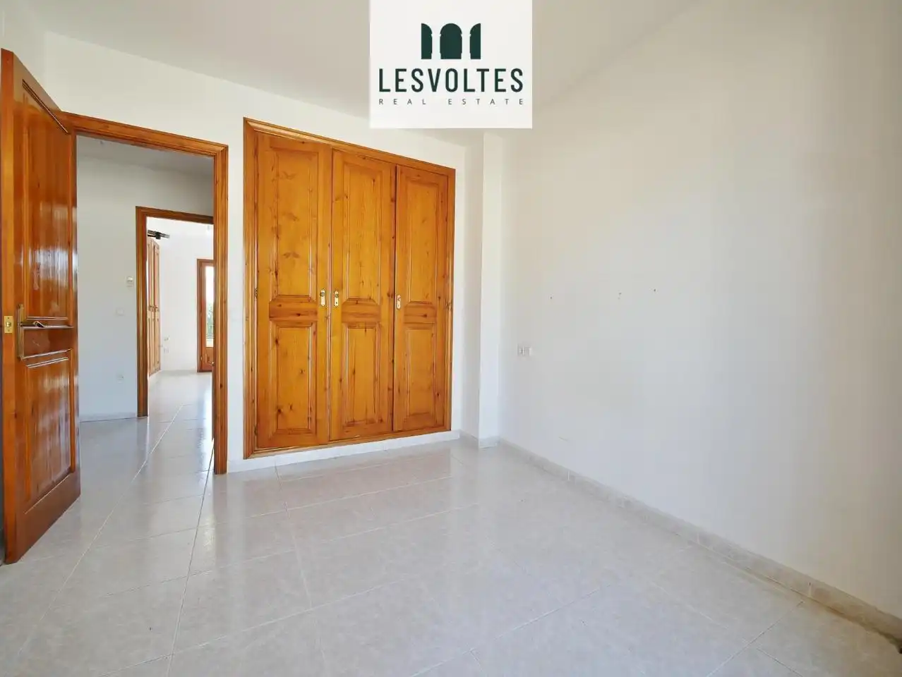 Houses for sale in Nàpols, Avinguda Catalunya